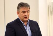 Medojević upozorava: Dolazi vrijeme smanjivanja plata i otkaza, a Spajić tada “neće biti kući”
