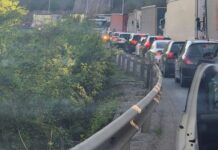 HAOS NA GRANICI SA SRBIJOM: Kolaps saobraćaja zbog problema sa sistemom očitavanja dokumenata